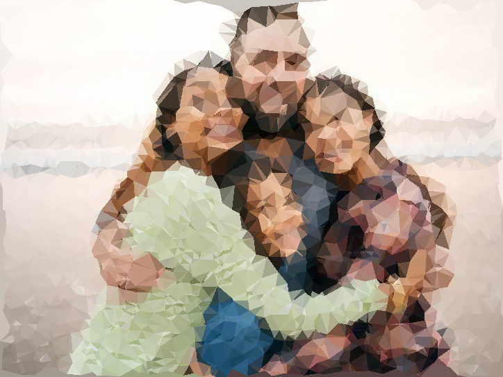 La misma fotografía reconstruida con triángulos planos